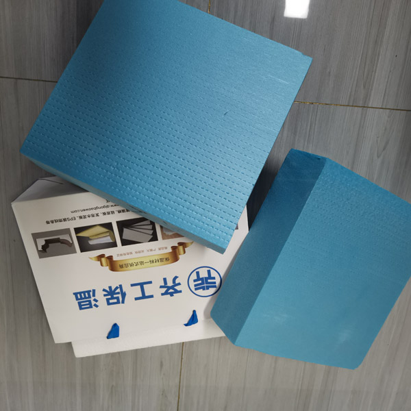 擠塑板在生產(chǎn)時有何注意事項